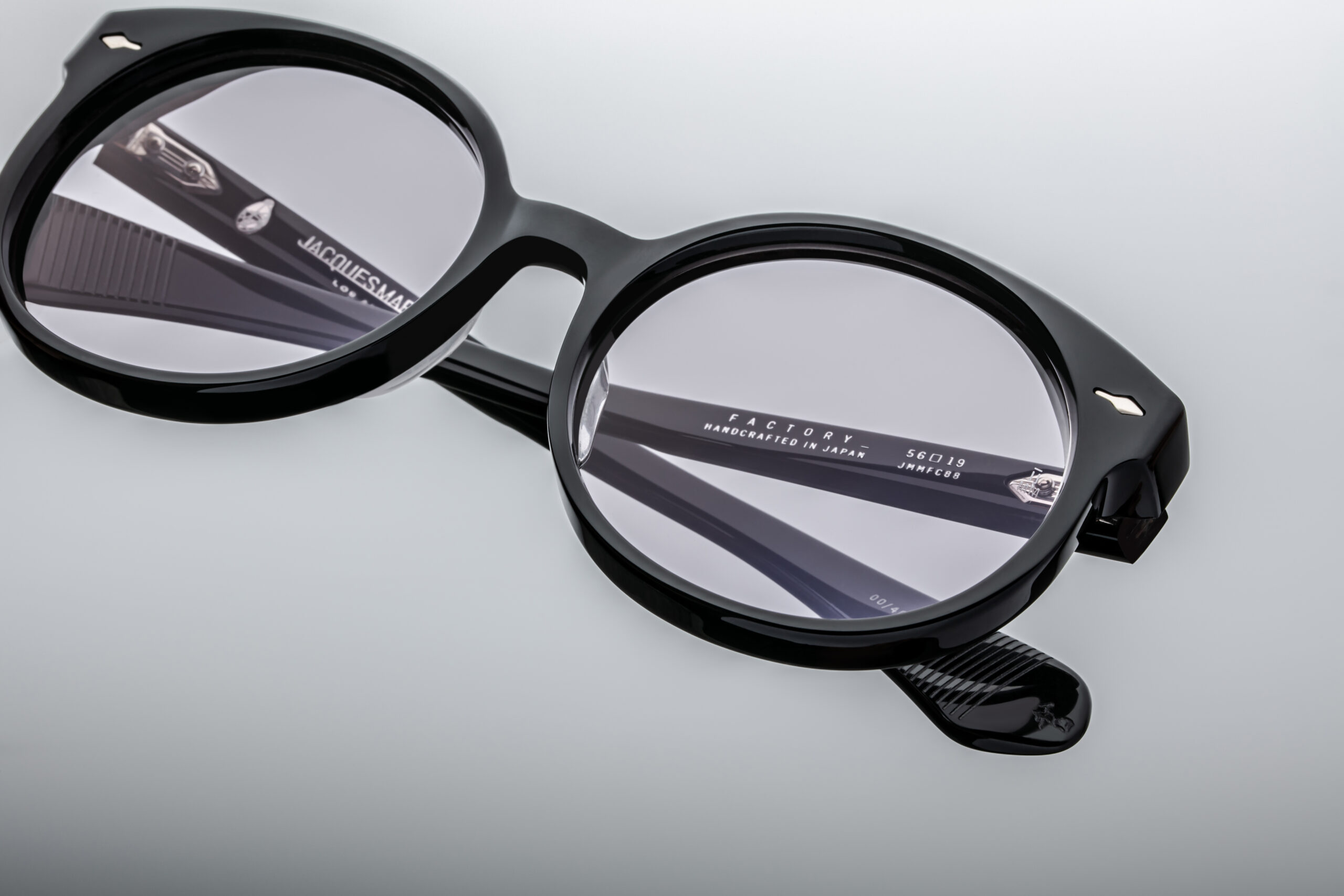 Factory_Black_Detail-002_Resized_5377x3585_g4krrq