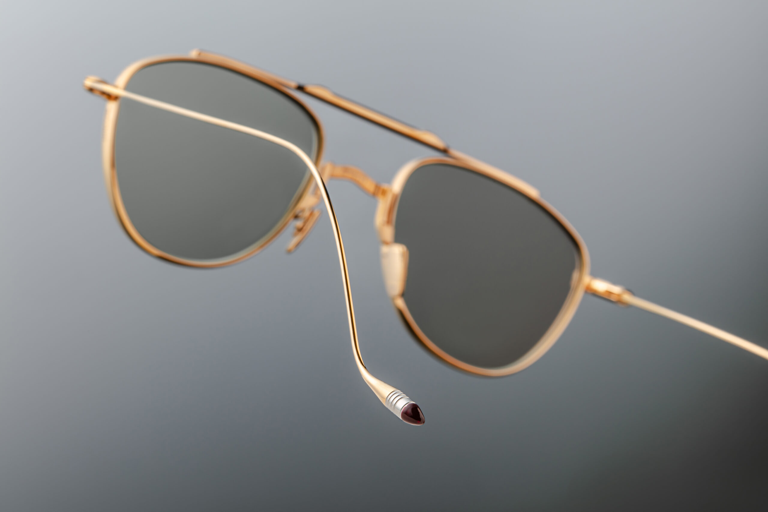 Flynn_Gold_Detail-006_Resized_5377x3585_hbzu2h