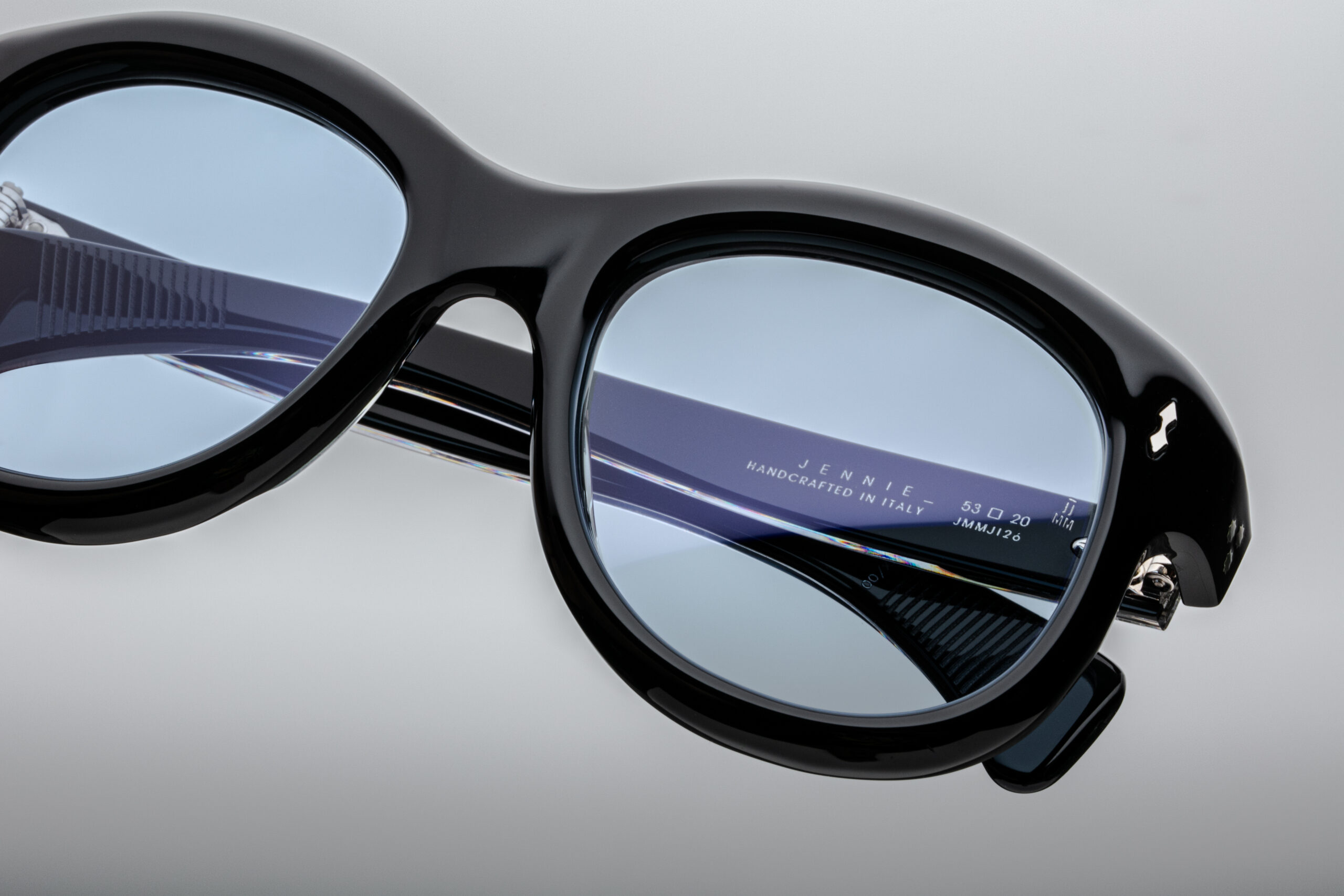 Jennie_Shadow_Detail-001_Resized_5377x3585_ybzbim