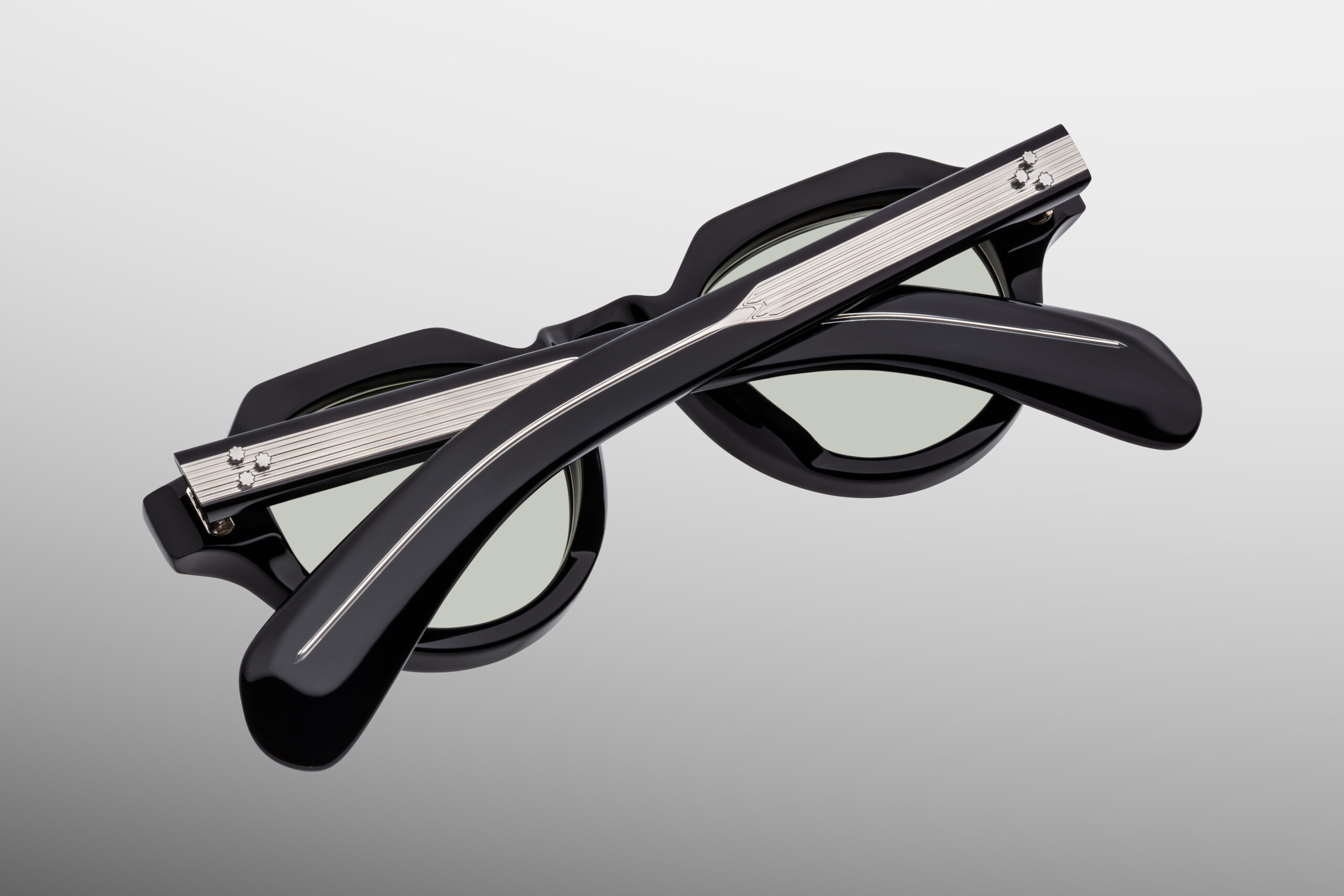 Kellerman_Cobra_Detail-2_Cropped_5377x3585_zzfqew