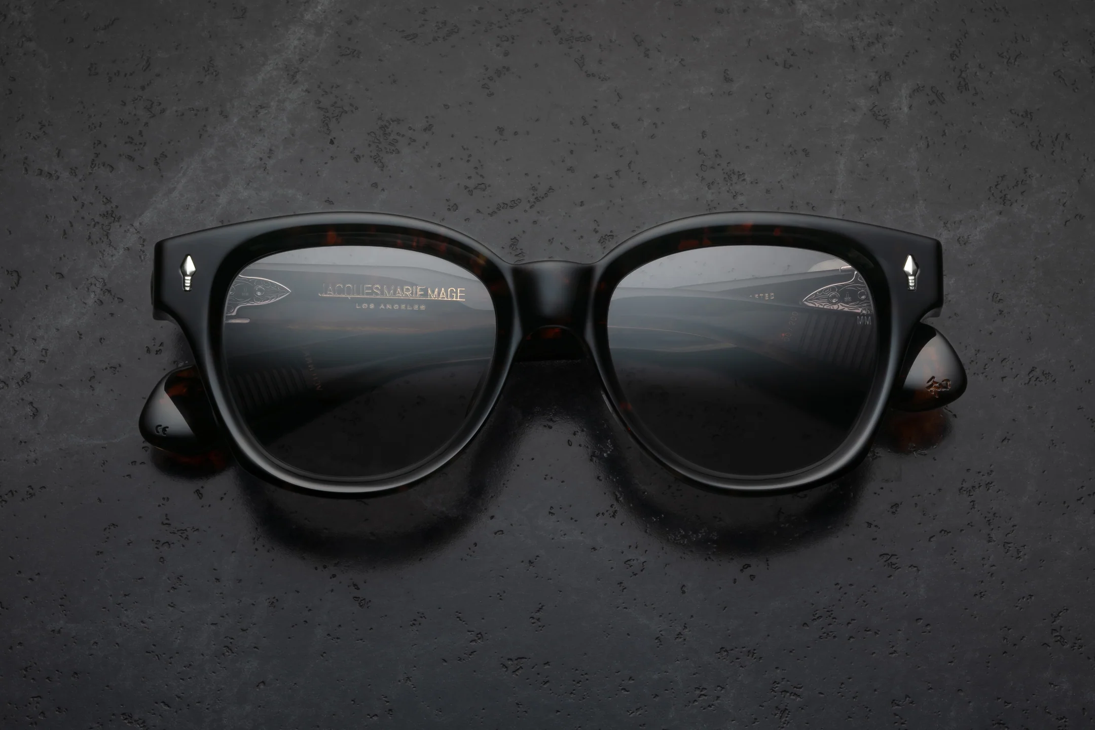 Mojave_Beau_Front_Cropped_5377x3585_xzzqsp